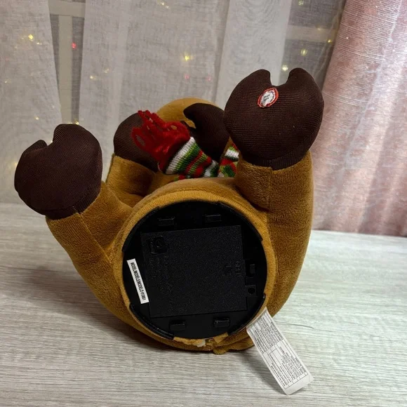 Rare Gemmy Animation Singing Moose with Santa Hat and Scarf - Picture 7 of 8
